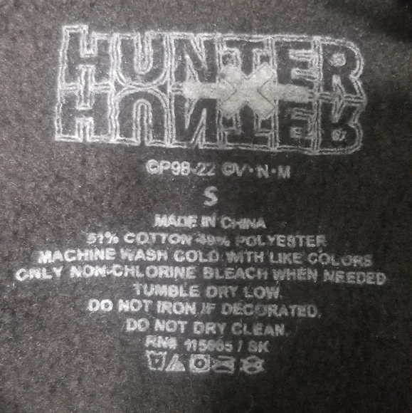 Hunter X Hunter Anime Graphic Print Hoodie. Arm Decals. Front Pocket. Size Small - Picture 6 of 6
